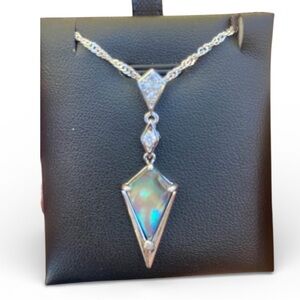 Elegant Silver Pendant Necklace